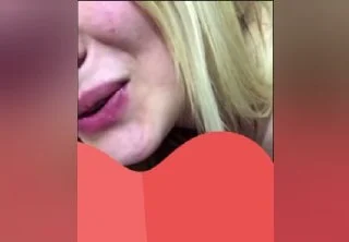 Ev çok kalabalık o yüzden sessiz oluyoruz diyen sarışın lez kanka'lar öğrencievi'mi aile evi mi emin olamadık