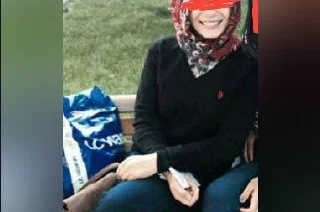Tatlı türbanlı genç kız