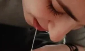 Ağzıyla Getiren Esmer